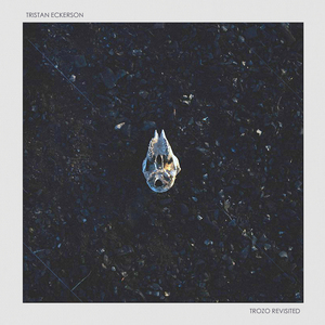 教室里强摁做开腿呻吟男男
